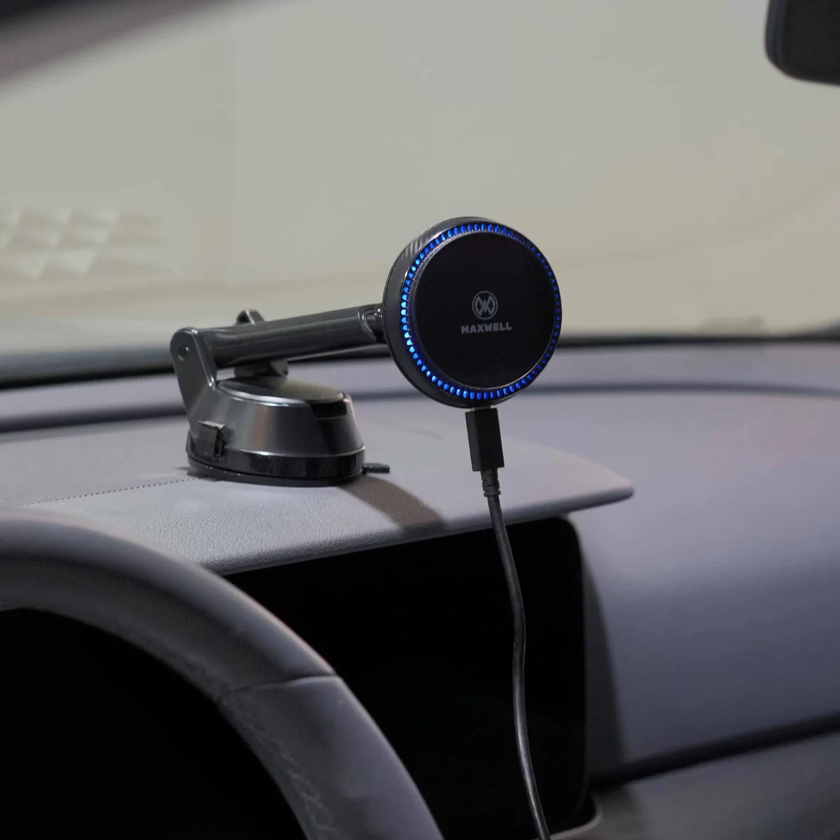 Maxwell Car Phone Holder & Wireless Fast Charger with Cooling Fan, MagSafe, 360° Suction, for iPhone and Samsung