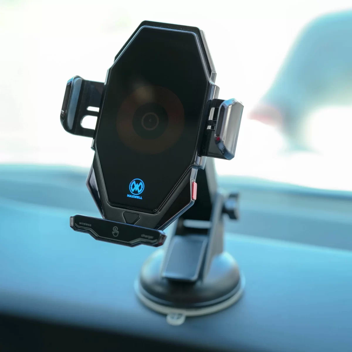 Maxwell Wireless Car Charger and Holder with Auto-Clamping for iPhone and Samsung