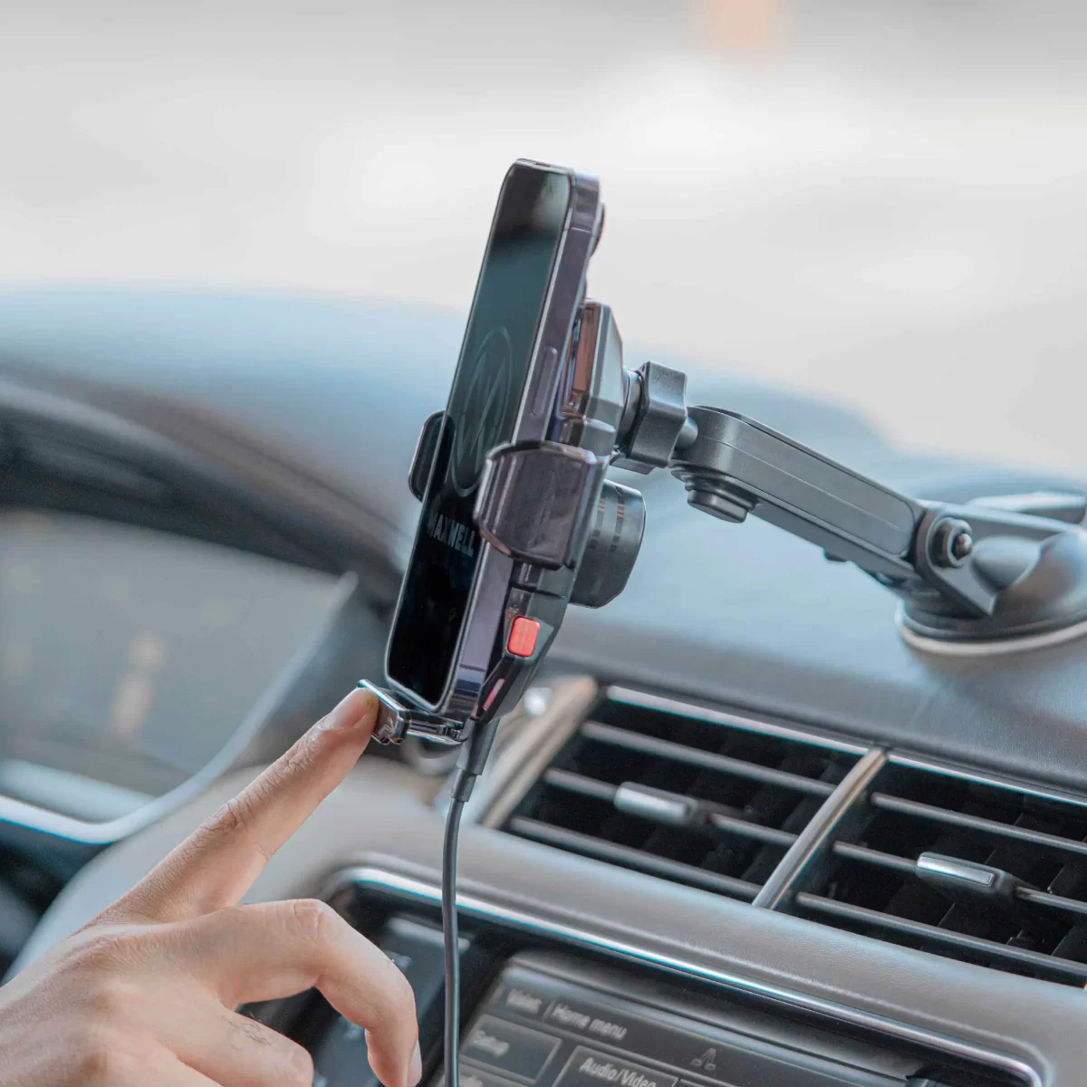 Maxwell Wireless Car Charger and Holder with Auto-Clamping for iPhone and Samsung
